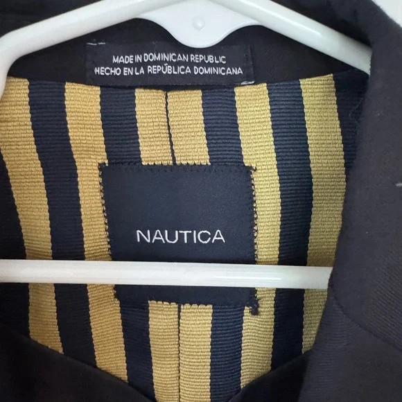 Nautica Boys Classic Blue Blazer with Gold Buttons like new! Size 12 - Picture 3 of 6